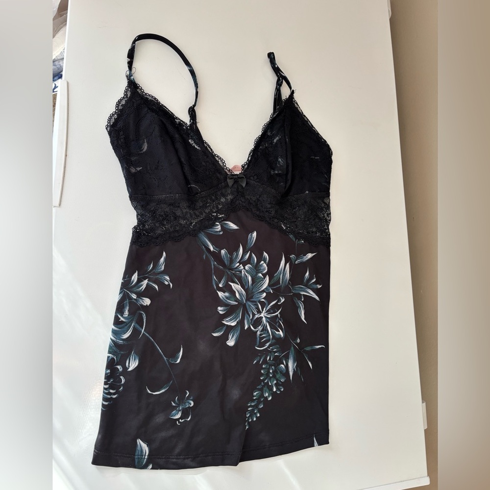 La Vie En Rose Black Floral Lace Intimates Tank Top